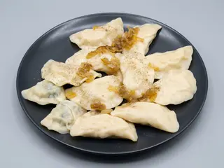 Pierogi ser-feta-szpinak 9 szt