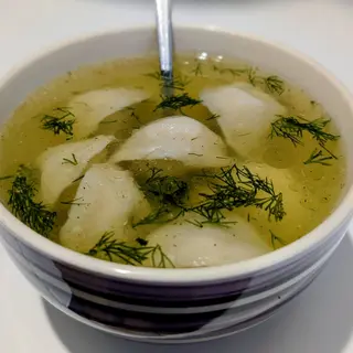 Pielmieni w rosole 650