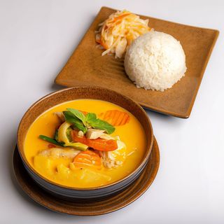 34.Czerwone curry (ostre)