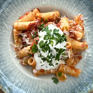 Rigatoni n'duja bolognese 