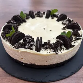 Kremowy sernik oreo