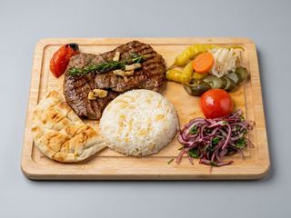 Beef Tenderloin (Dana Bonfile)