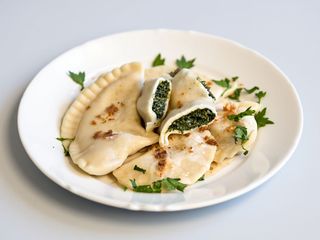 Pierogi ze szpinakiem / 0,5 kg / ok. 18 szt.