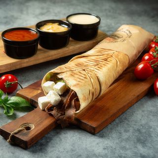 Rollo kebab z serem feta Średni