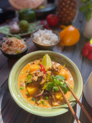 Wołowina w czerwonym curry średnio pikantne