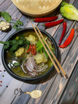 Won Ton z pierożkami