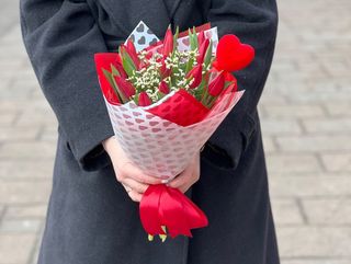 Bukiet 11 czerwonych tulipanów