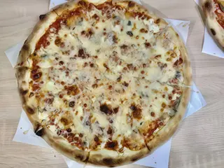 Pizza 5 serów