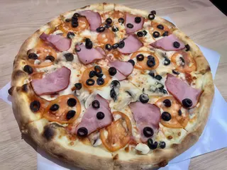 Pizza Capricciosa