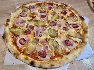 Pizza Wiejska