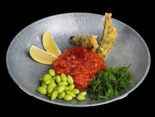 13. Tatar z tuńczyka 150g /70 g