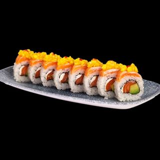 7. PREMIUM Uramaki z łososiem i mango crush