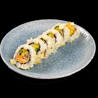 85. Chrupiące uramaki z karmazynem w tempurze