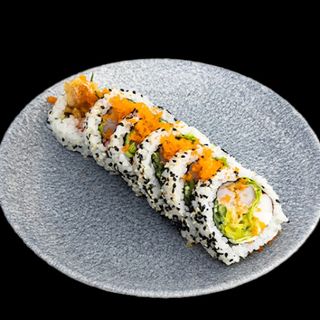 90. Uramaki Krewetki w tempurze
