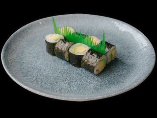 106. Hosomaki z awokado