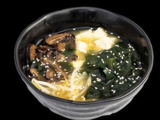 3. Zupa miso shiru vegan