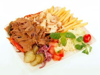 Kebab na talerzu standard 