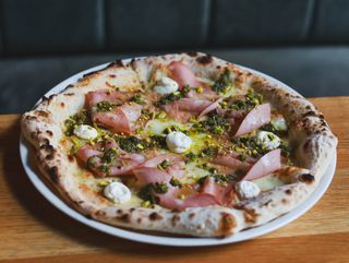 Mortadela z pistacją