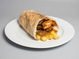  ROLLO KEBAP frytki mięso wołowe surowki sos