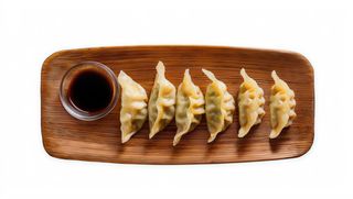 Pierożki Gyoza z kurczakiem i warzywami