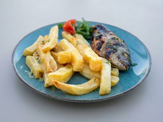 Frytki zapiekane z serem