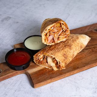 Bekon rollo z surówkami mega