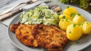 KOTLET SCHABOWY + DODATEK + SURÓWKA 