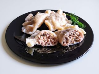 Pierogi z mięsem 6szt 