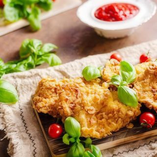 PANIEROWANA PIERŚ W PŁATKACH KUKURYDZIANYCH