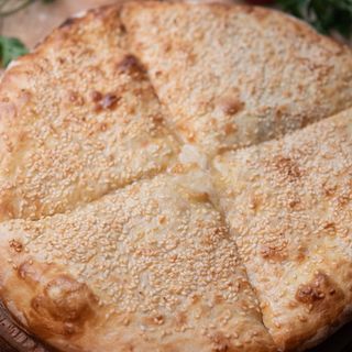 Chaczapuri z kurczakiem i serem