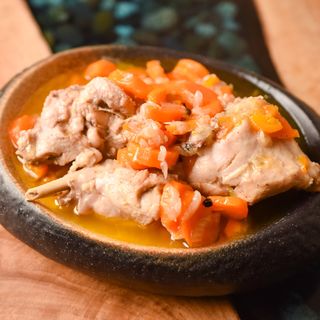 Królik duszony z warzywami