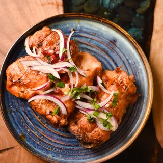 Szaszłyk z uda kurczaka