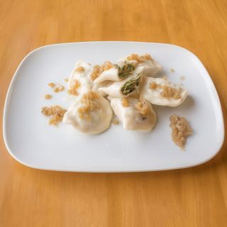 Pierogi ze szpinakiem i fetą