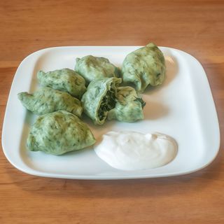 Pierogi ze szpinakiem i mozzarellą