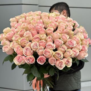 51 różowych róż Premium