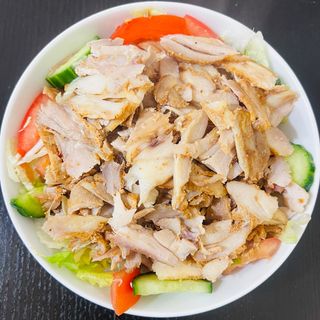 SAŁATKA Z KURCZAKIEM