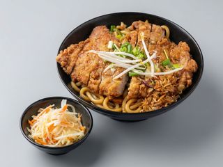 Makaron Udon z wieprzowiną