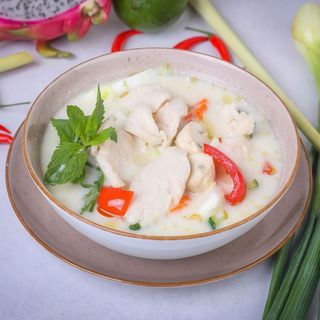 Tom Kha z kurczakiem