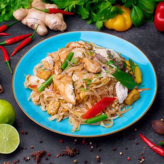Pad Thai z kurczakiem