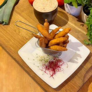 Nuggetsy z kurczaka 6szt z frytkami