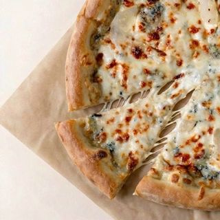 TRUFFLE 4 CHEESE PIZZA