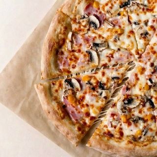 HAM & MUSHROOM PIZZA