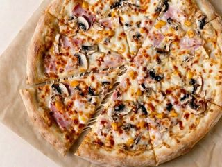 HAM & MUSHROOM PIZZA