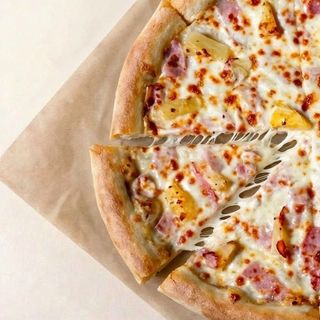 HAWAIIAN PIZZA
