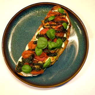 Bruschetta z pomidorami