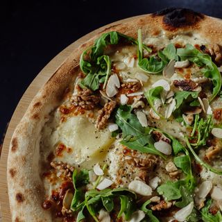 Pizza Bianco Pera 30 cm