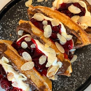 Gofr Nutella z Wiśnią