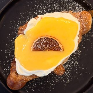 Croissant Orange Curd