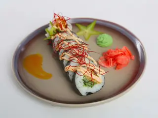 Futomaki Kalmar w tempurze z sosem kobe