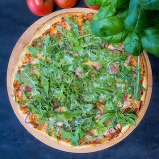 32. Pizza Rukola 33cm